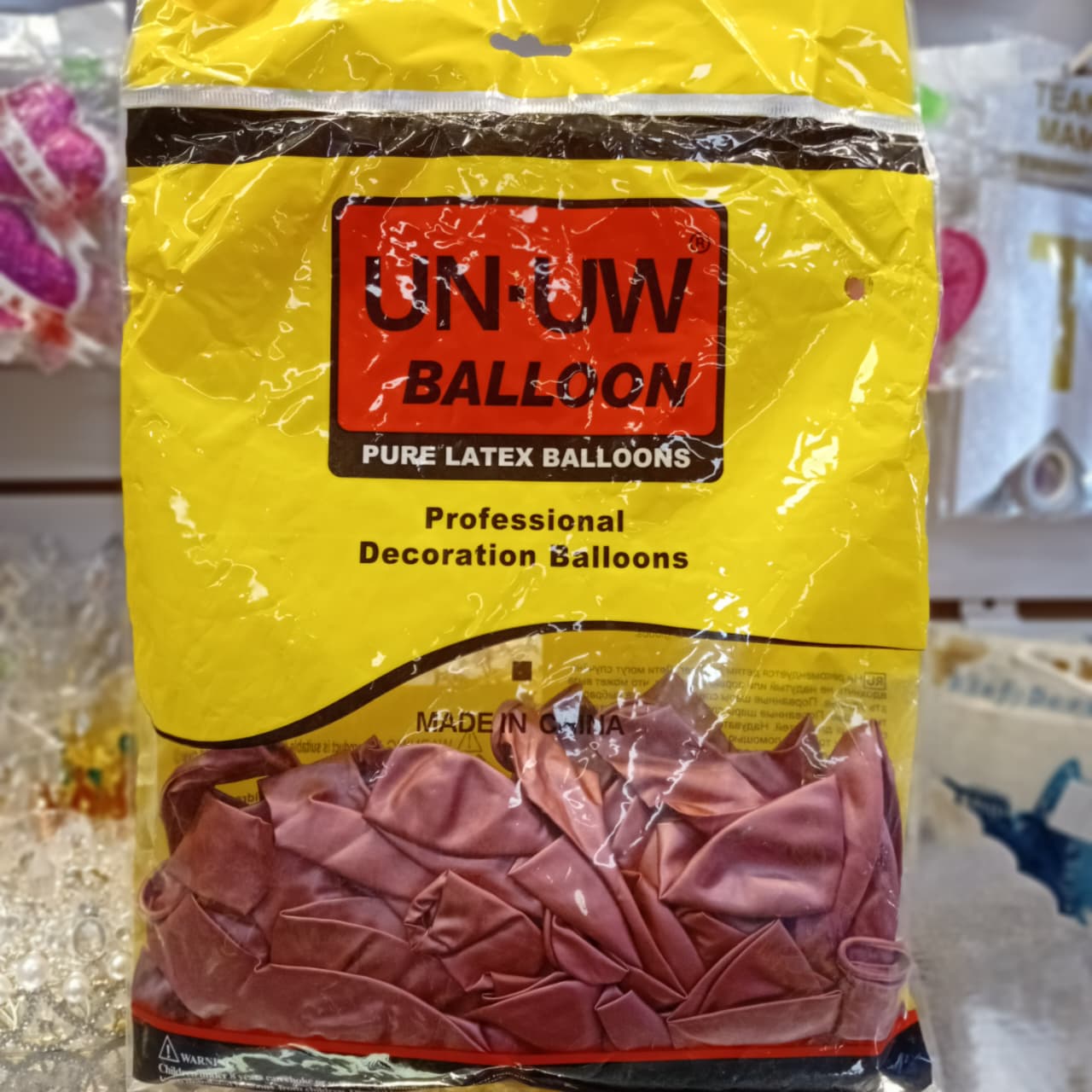 BOLSA DE GLOBOS UN UW COLOR METALICO ROJO 12" CON 50 PIEZAS
